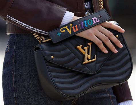 Louis Vuitton wave bag size